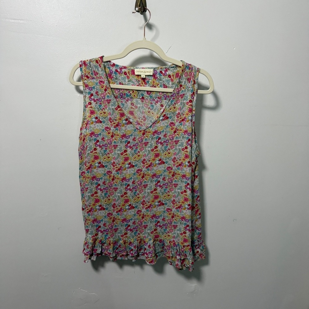 Cynthia Rowley Floral Tank Top Medium‎ Multicolor Ruffle Hem V-Neck Blouse